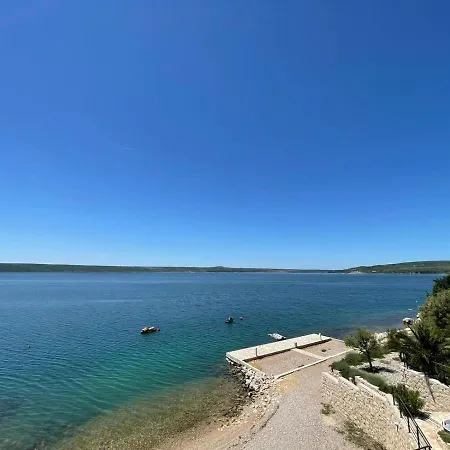 Palms & Maslenica Jasenice (Zadar)