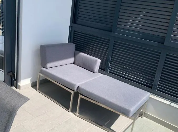 Palms & Maslenica 야세니스