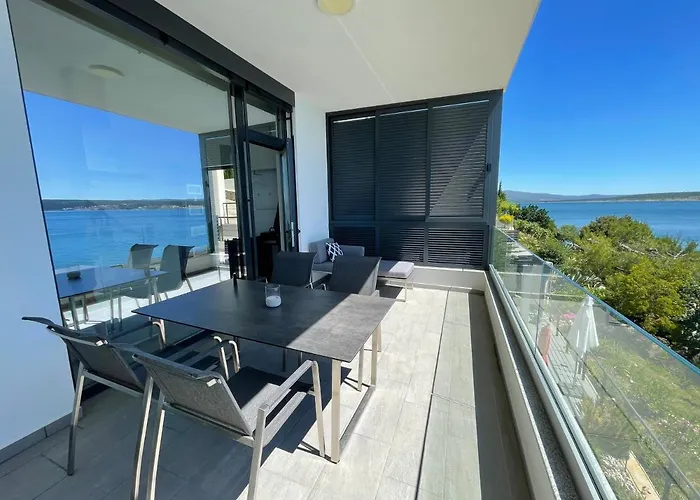 Palms & Maslenica 아파트 야세니스